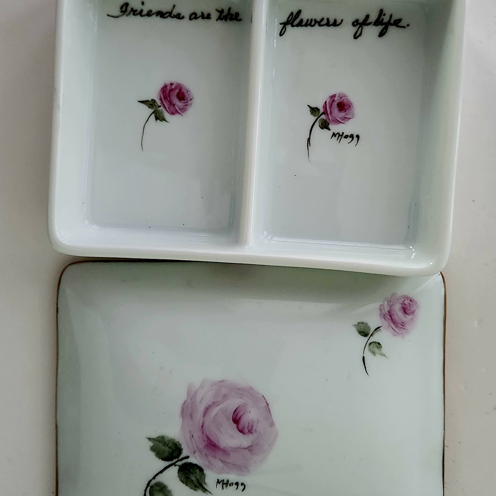 Floral Porcelain Enclosed Playing Card Holder